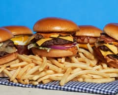 Smash Shack Burger Bar (920 E F St)