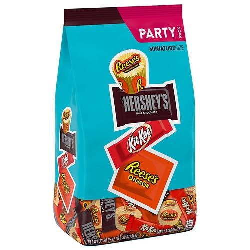 Hershey's Miniatures, Candy, Individually Wrapped, Bulk Party Pack Milk Chocolate and Peanut Butter Assortment - 33.38 oz