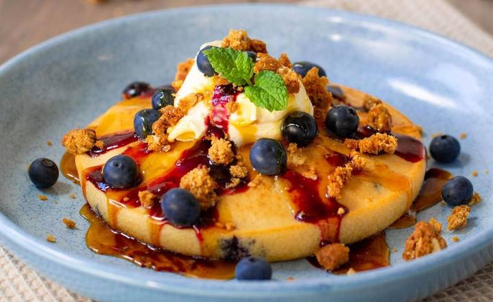 Giant Fluffy Blueberry Pancake with Mascarpone