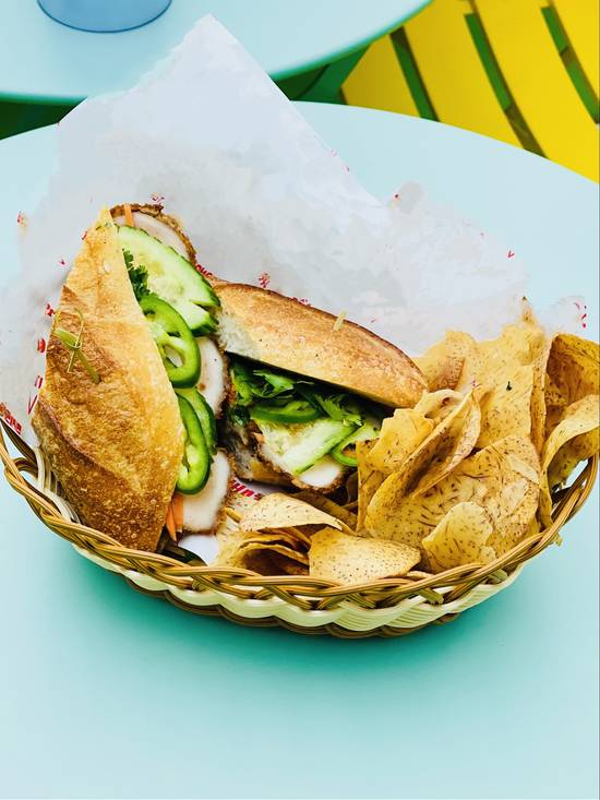 Order Spicy Crispy Chicken Banh Mi food online from Pho Time by BoCaphe store, New York on bringmethat.com