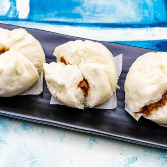 Steamed BBQ Pork Bun 蜜汁叉燒包