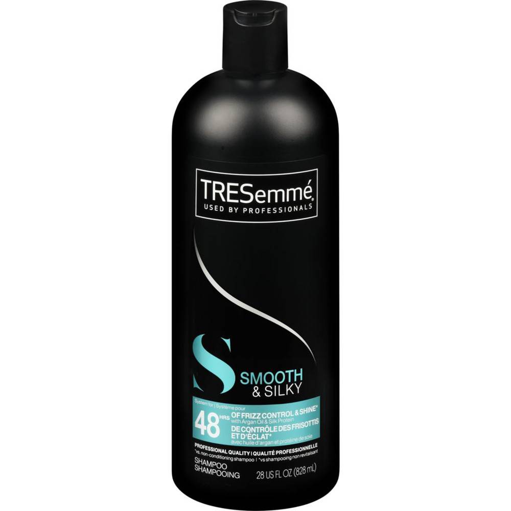 TRESemmé Smooth Silky Shampoo (828 ml)