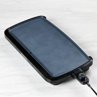 BLACK+DECKER Family-Sized 1500w Cast Iron Nonstick Electric Griddle, 20 inch