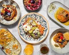 Brunchy Café
