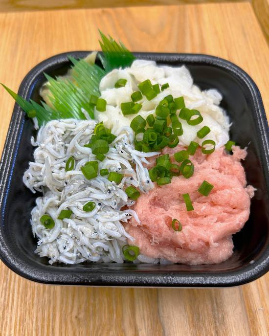 おまかせ丼 Leave it to me bowl