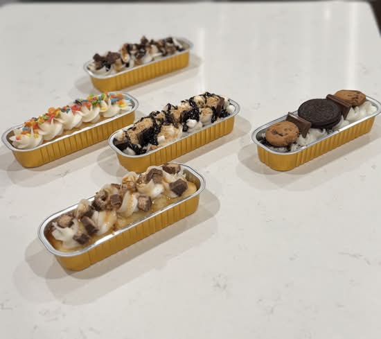 AK’s Cakes And Cupcakes