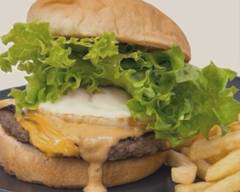 【お肉も野菜も大満足！ポテト付】ベアカフェアンドバーガー Béat Cafe&burger