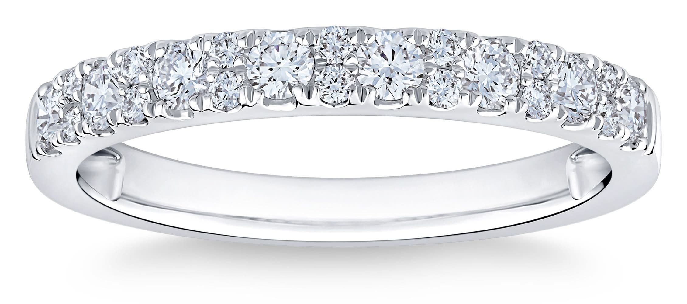 Jonc À Diamants Ronds Taille Brillant (0,45 Ct), Grandeur 7 / Round Brilliant Diamond Band (0.45 Ctw), Size 7