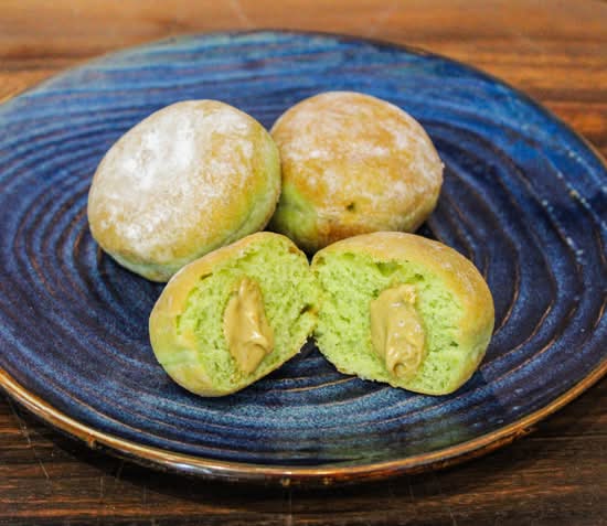 DELIVERY EXCLUSIVE ⭐ Mini Pistachio Doughnuts x3