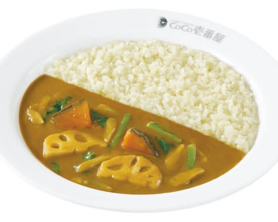 かぼちゃと冬野菜カレー　刻みカリフラワー Pumpkin and winter vegetable curry, shredded cauliflower