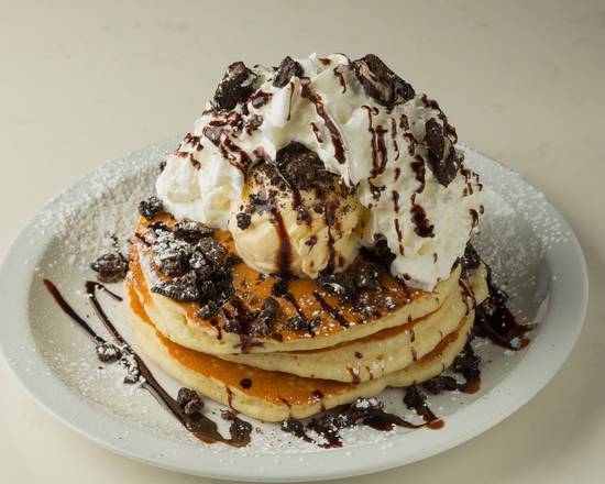 Oreo Cookie Pancakes