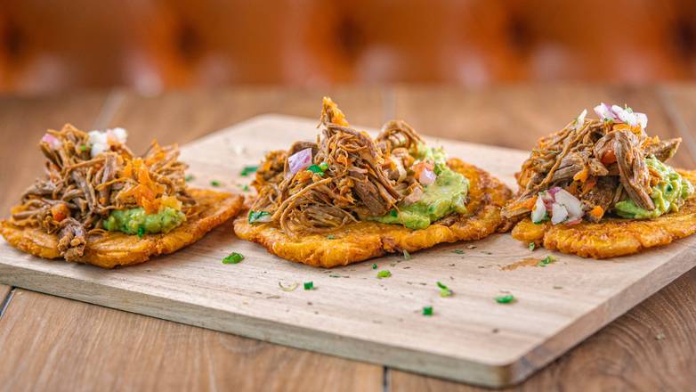 TOSTONES CARNE DESMECHADA