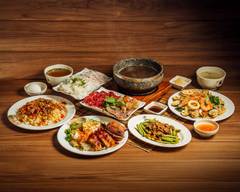 胡志明餐館丨石碗牛肉河粉