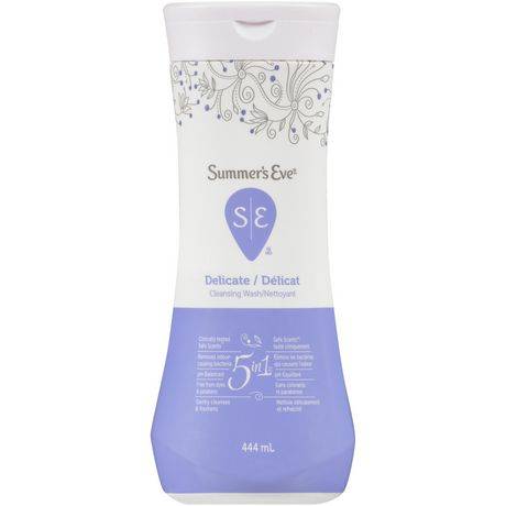 Summer's Eve Delicate 5 in 1 Cleansing Wash (444 ml)