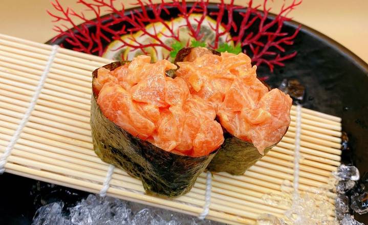 Spicy Salmon Sushi