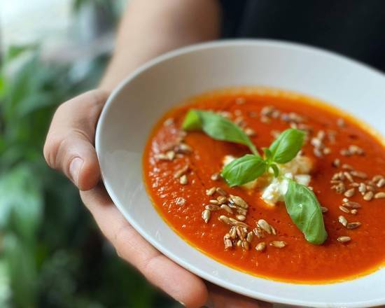 Zupa Krem z Pomidorów z Prażonym Słonecznikiem