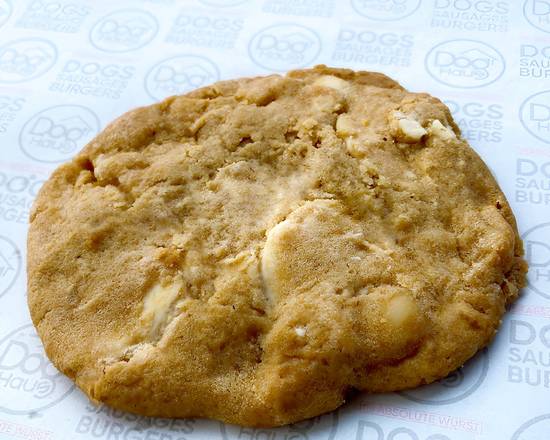 White Chocolate Macadamia Cookie