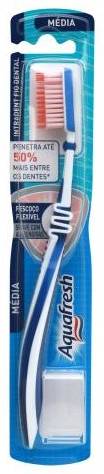 ESCOVA AQUAFRESH INTRADENT FIO D.MEDIA