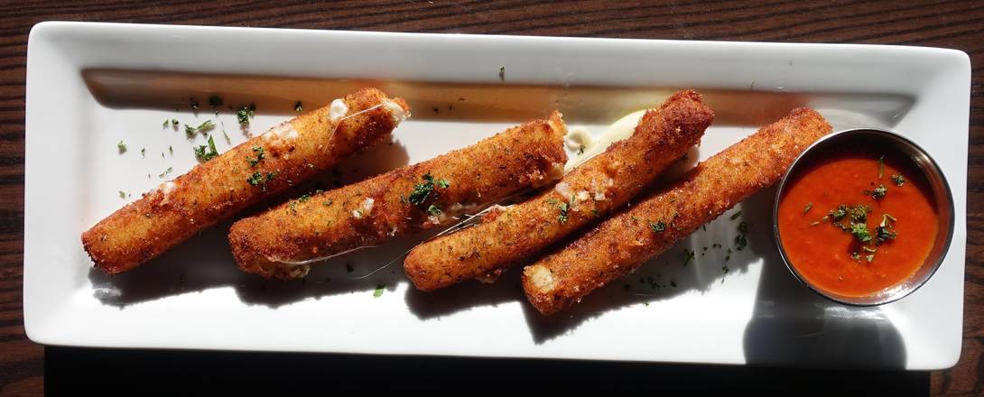 Crispy Mozzarella Sticks