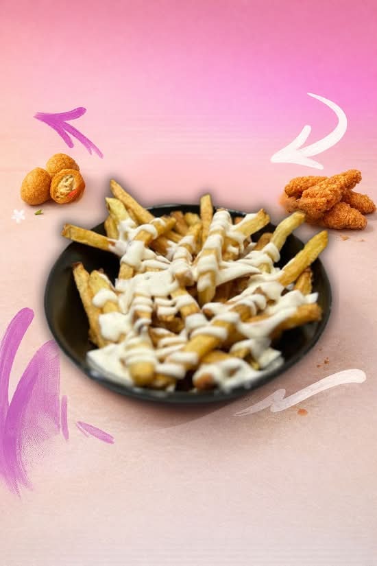 Frites Maison fraiche sauce fromagère
