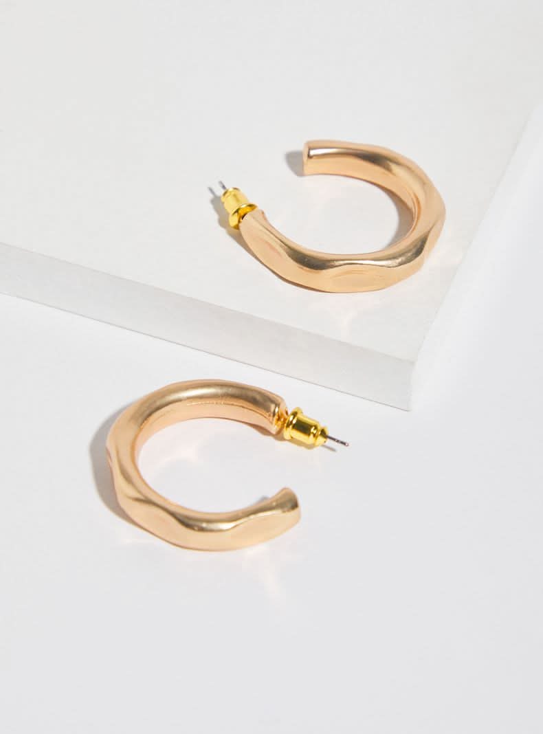 Umbrale Aros Efecto Martillado Metal dorado talla única