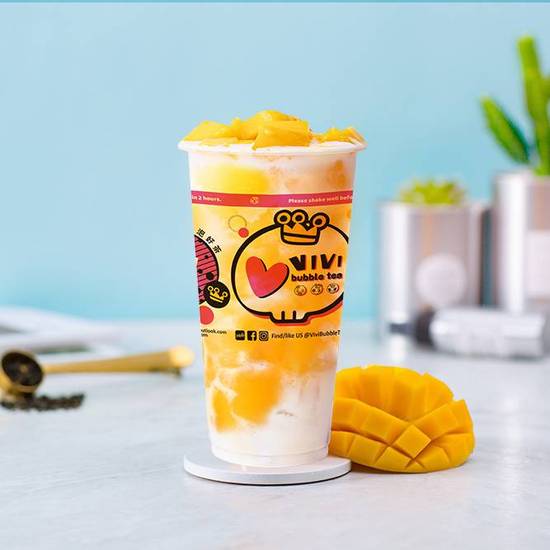 Fresh Mango Smoothie w. Sea Salt Milk Foam