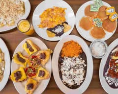 DESAYUNO DEL POLLITO