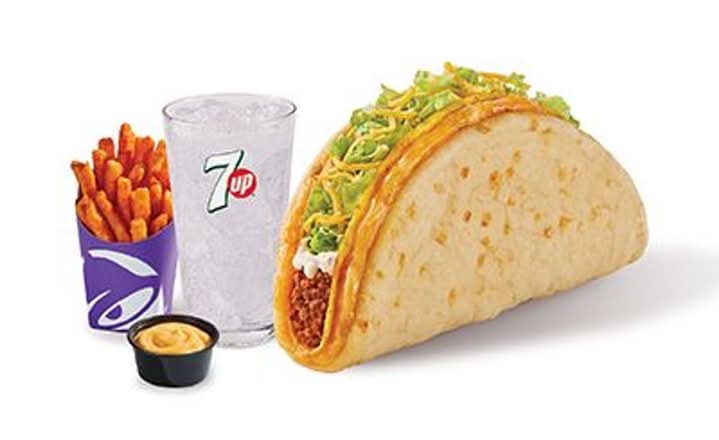 Cheesy Gordita Crunch Combo