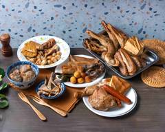 魯豫煙燻滷味 埔里店