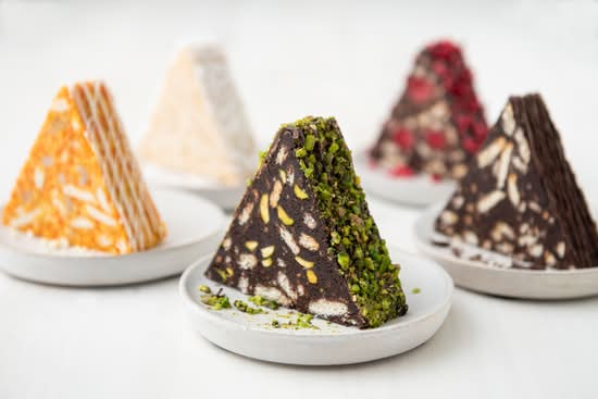 Mosaic Cakes (29673 Northwestern Hwy)