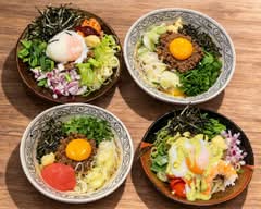 けんちゃんラーメン 串焼き酒場 旨かもん　Kenchan Ramen Kushiyaki Bar Umakamon