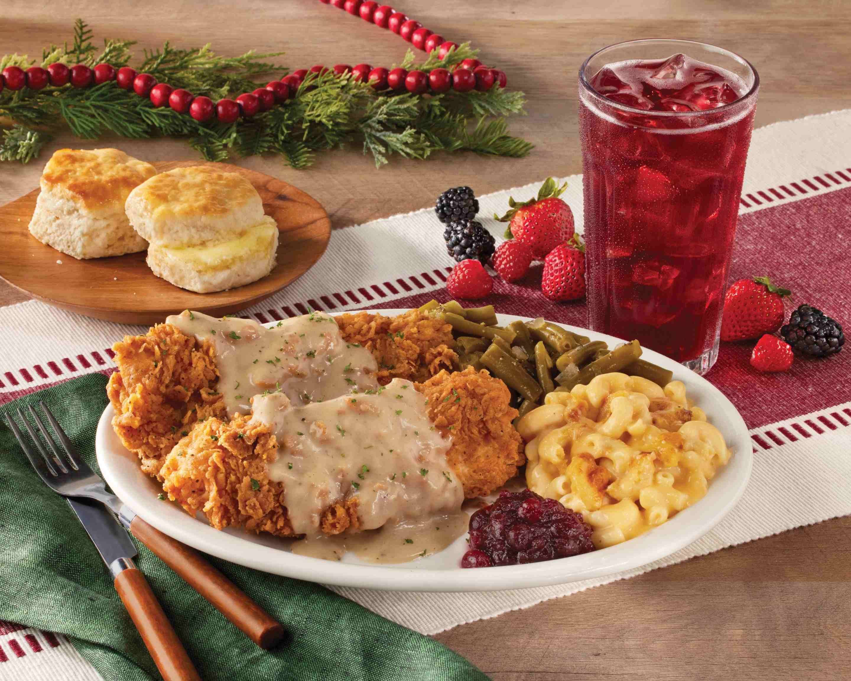 Cracker Barrel Thanksgiving dinner to go 2023: Here's what on the menu