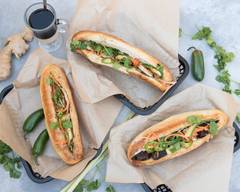 La Ca Bakery & Cafe