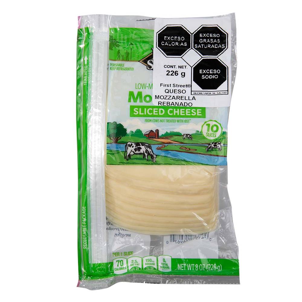 First Street · Queso mozzarella rebanado (226 g)