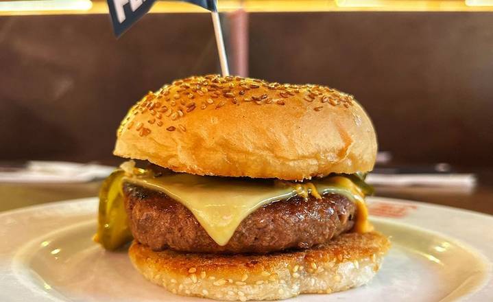 Plantburger with cheese