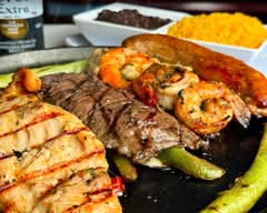 5 De Mayo Mexican Restaurant (611 Old Country Rd)