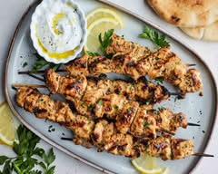 𝐙𝐔𝐌 𝐅𝐀̈𝐇𝐑𝐇𝐀𝐔𝐒