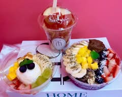 映え スイーツ工房 ᗰetoo✖九宝麻辣湯 寝屋川店