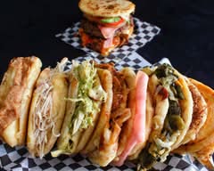 Arepas Colombianas "El Arepazo de la Negra" (Mazatlan)