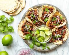 Birrieria y Taqueria La Tepequeña