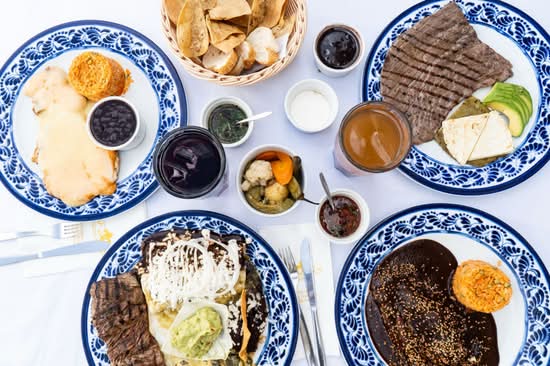 Restaurante Flor de Lis - Av. Tulum (Cancún)