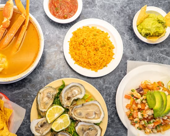 La Sirenita (9116 Van Nuys Blvd)