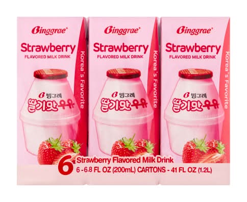Binggrae Flavored Milk Drink, Strawberry (6 x 6.8 fl oz)