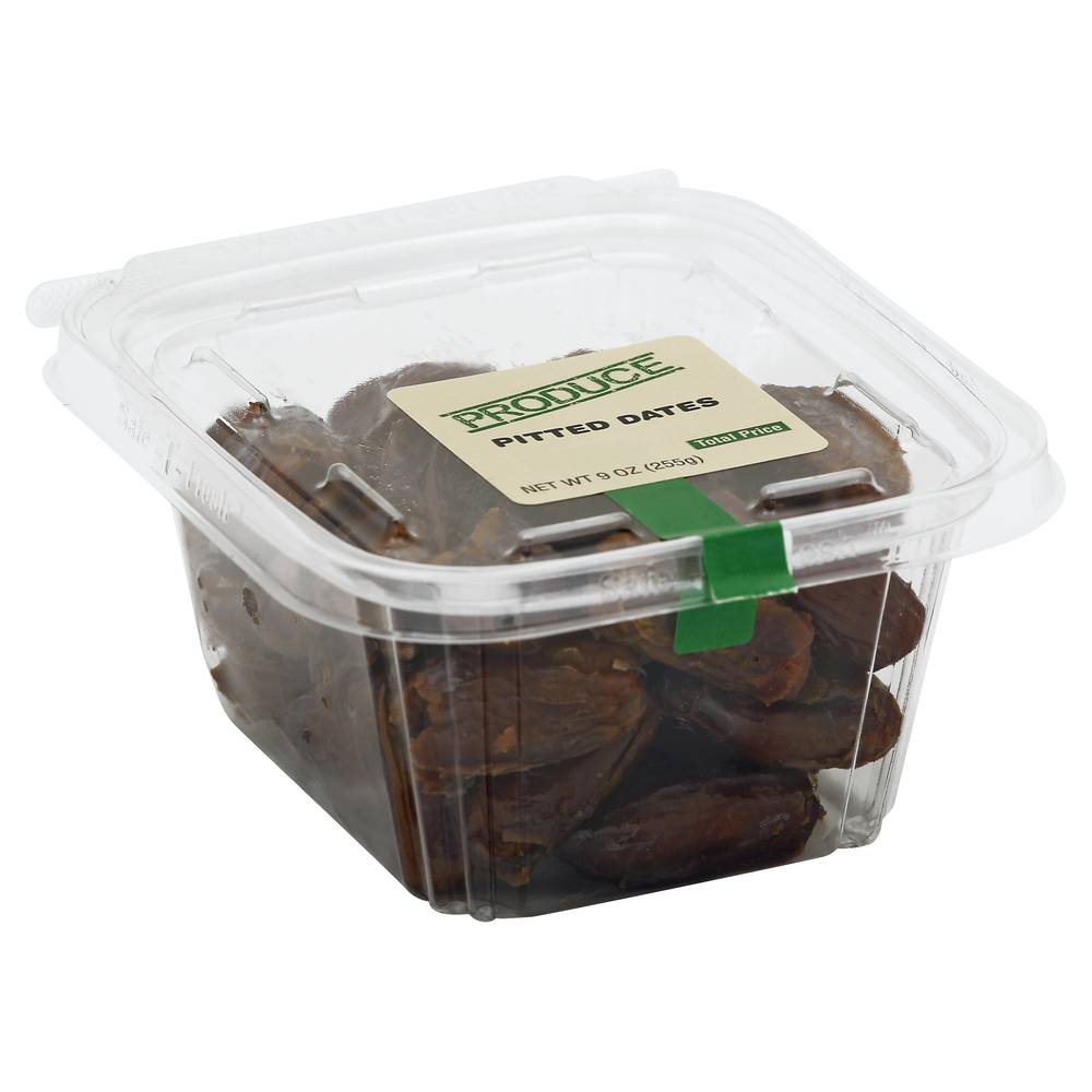 Signature Farms Pitted Dates (9 oz)