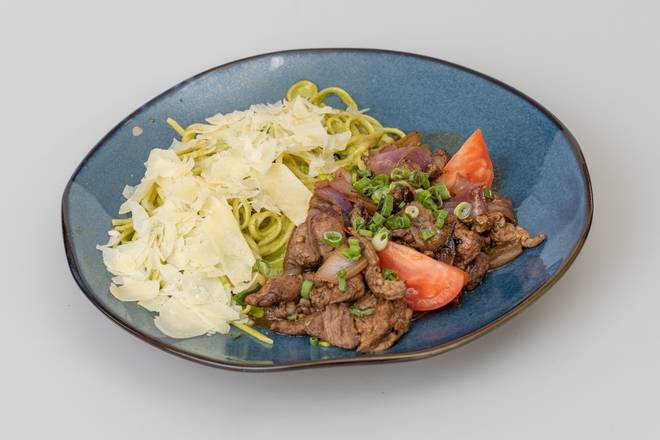 LOMO & PESTO FETTUCCINE