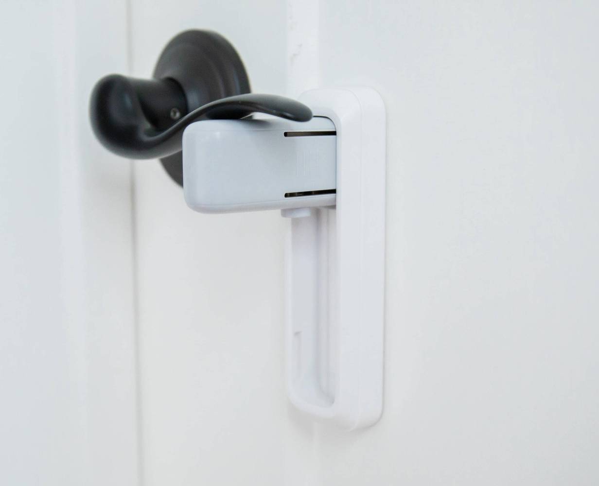 Regalo Regalo Home Safety White Lever Door Lock | 6111 W