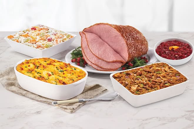 8 lb Signature Honey Baked Ham Meal