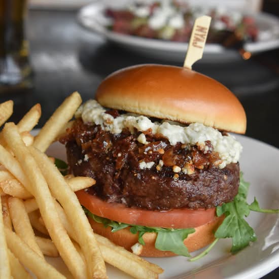 BACON JAM WAGYU BURGER