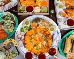 Quesa Loco Food Truck