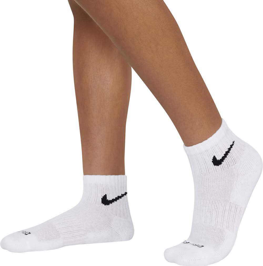 Nike Little Kids Dri-Fit Ankle Socks, 5-7, White (6 ct)